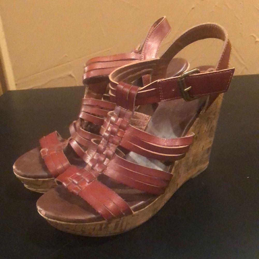 Brown Wedges